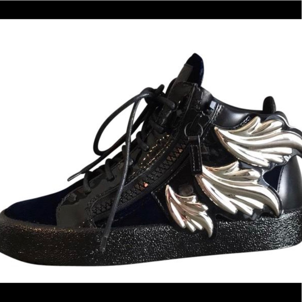 Giuseppe Zanotti Veronica Sneakers- Size 7- Used like new.